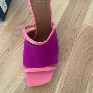 Malone souliers pink magenta square heels